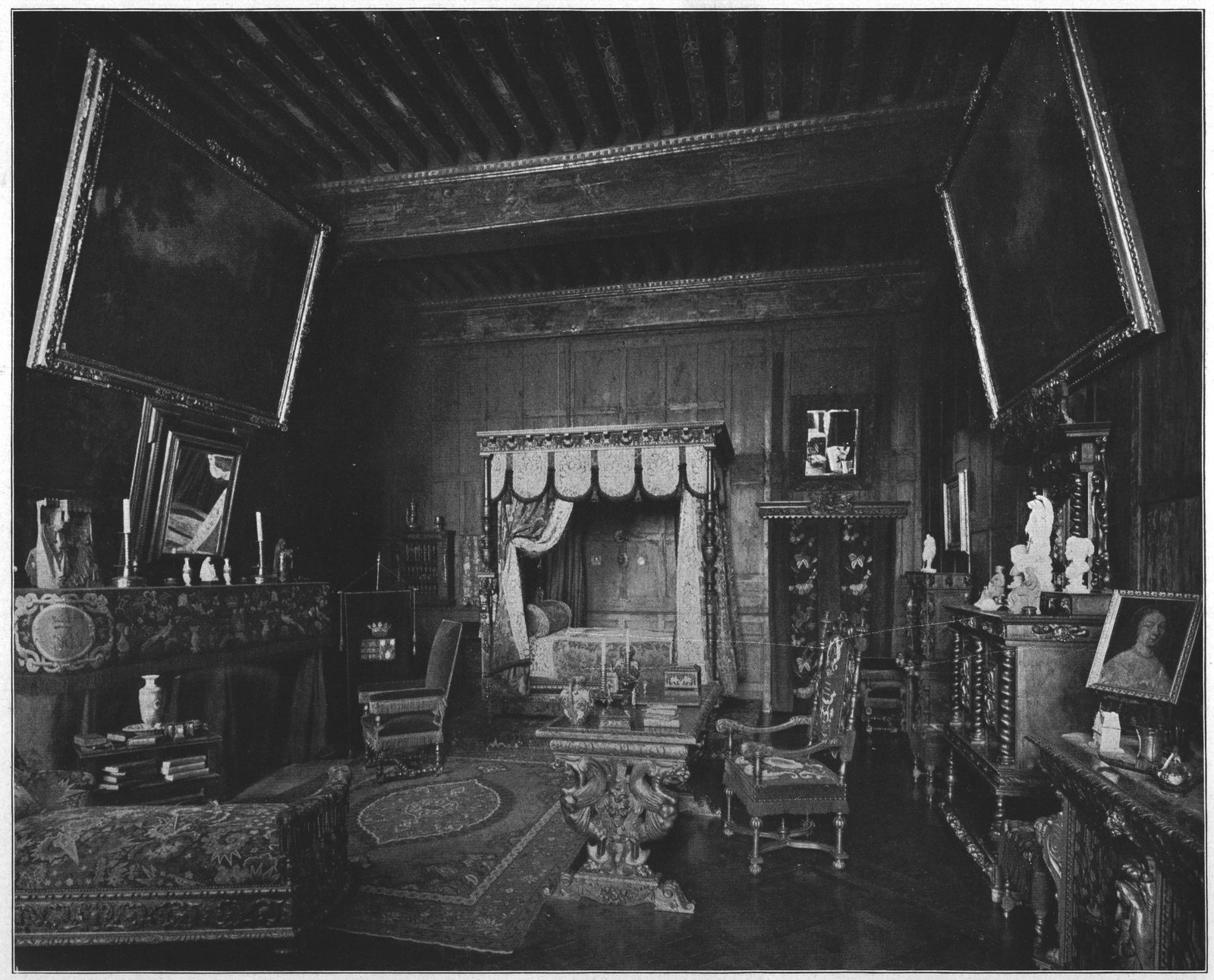 The "Chambre Judith" — Château de Brissac